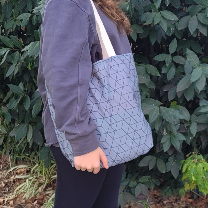 BOLSA TOTE BAG PLEGABLE - GEOMET. GRIS